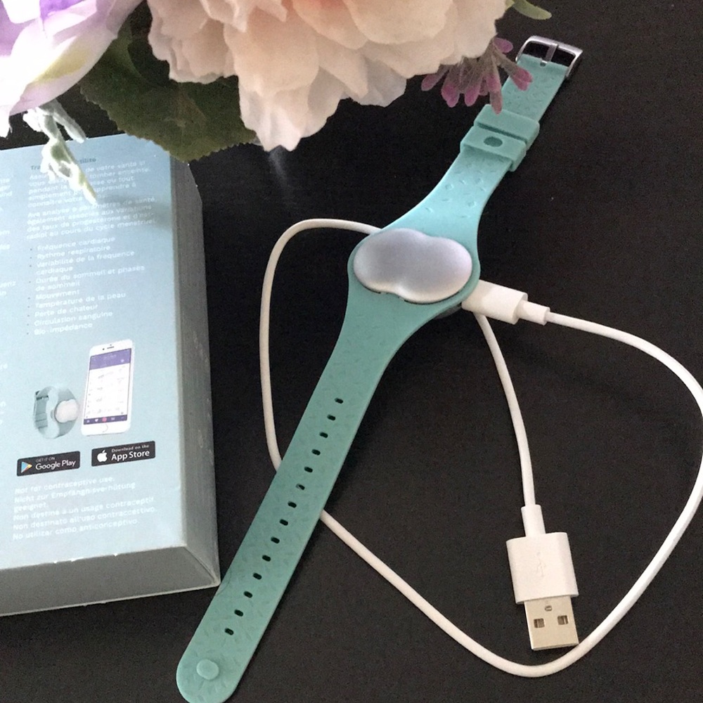 ava Bracelet Fertility Tracker - USED